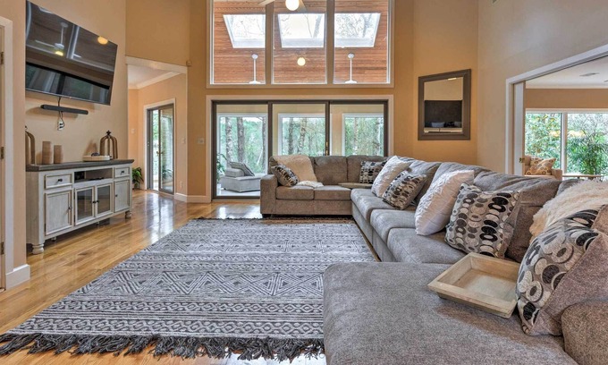 Daphne House | Riverfront Alabama Vacation Rental w/ Yard!