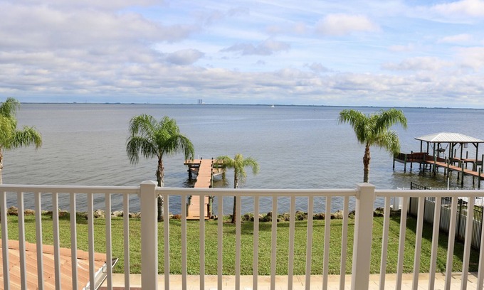 Indian River Residence House | Riverfront Balcony Rocket Views!