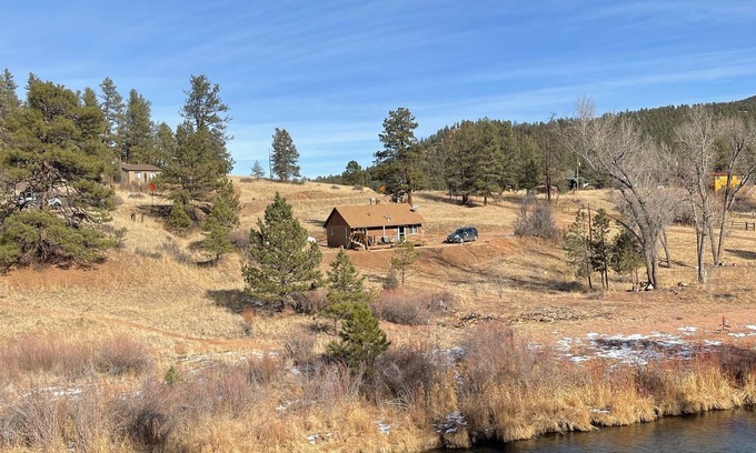 Deckers Cabin | Riverfront Cabin. Located on the "Gold Medal" waters, of the South Platte River