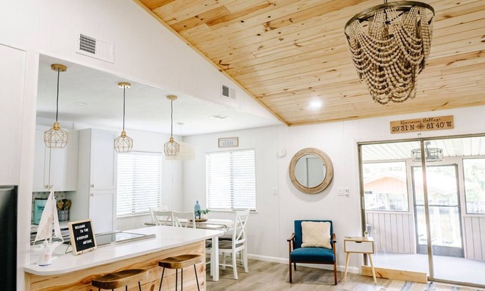 Satsuma House | Riverfront Cottage Retreat with 2 Docks + Scenic Views on the St. John’s River!