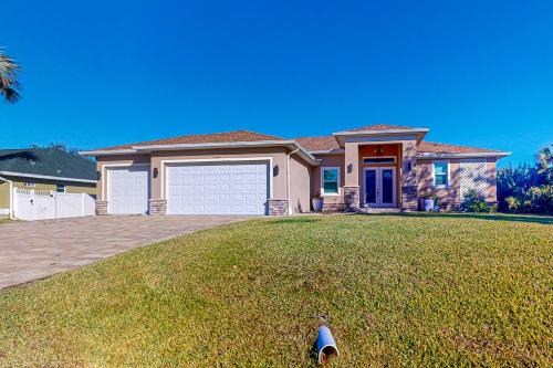 Port Charlotte House | Riverfront Haven Retreat