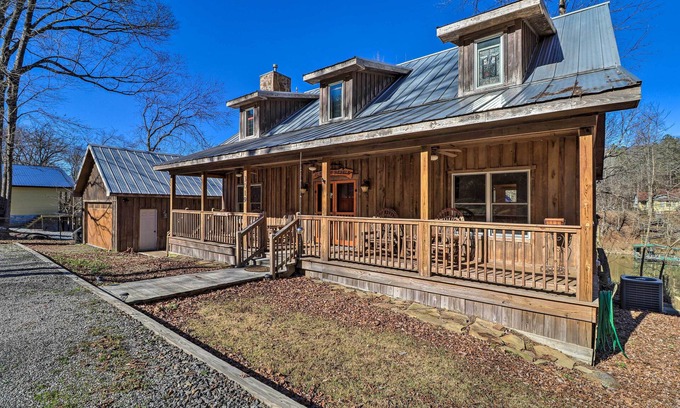 Heber Springs Cabin | Riverfront Heber Springs Home: Spacious Deck!