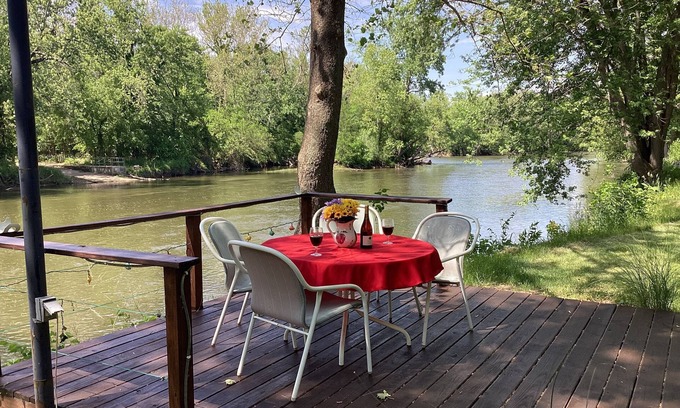Grass Creek House | Riverfront house on the Tippecanoe River- Boo - Boo’s den - lower level