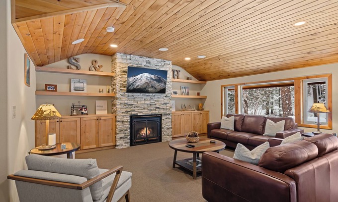 Naches Cabin | Riverfront luxury on White Pass with hot tub, firepit, and game room