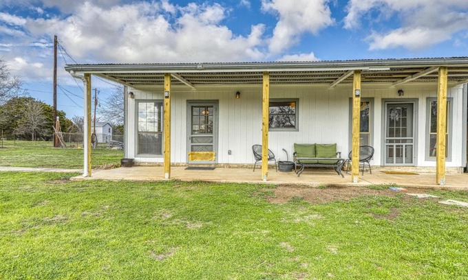 Liberty Hill House | Riverfront Oasis 2