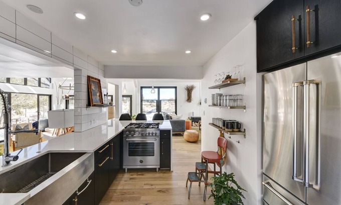 Buena Vista House | Riverfront Retreat w/Mountain Views