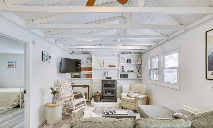 Topsham House | Riverfront Topsham Home ~ 28 Mi to Portland!