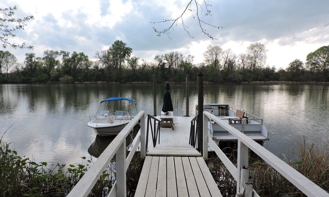 Gracewood House | Riverfront Vacation Retreat Augusta 5 STAR