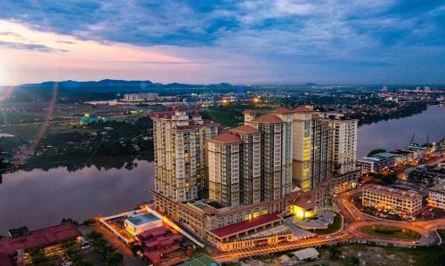 Kuching Apartment | Riverine Diamond Condominium at City Centre