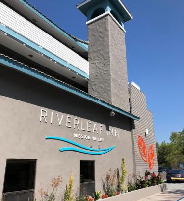 Mission Valley West Hotel | Riverleaf Inn Mission Valley