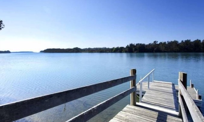 Oxley Island House | Rivers Edge - located at Old Bar