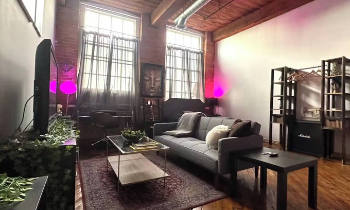 Detroit Apartment | Riverside Boho Artist's Loft Downtown