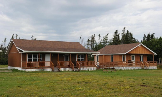 River of Ponds Ski Chalet | Riverside Chalets