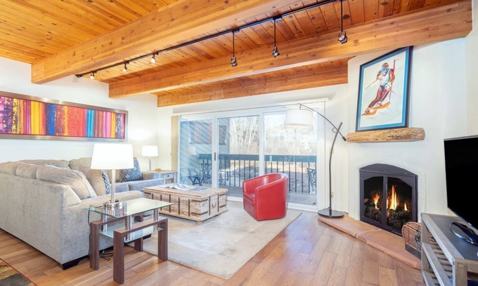 Telluride Condo | Riverside Dream | Short Walk to Main Street & Ski