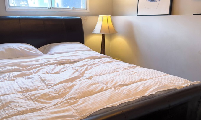 Sunnyside House | Riverside Haven: Cozy room for you