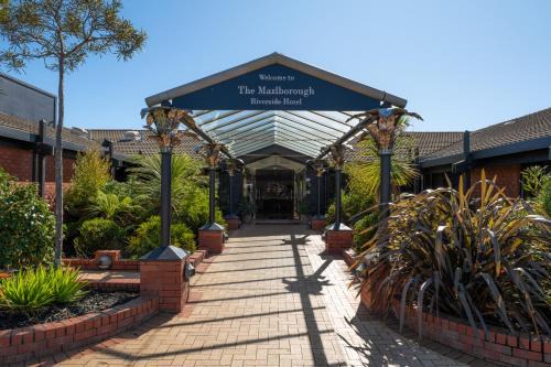 Blenheim Hotel | Riverside Hotel Marlborough