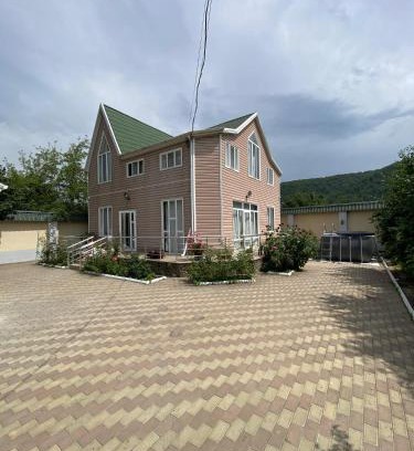 Quba Villa | Riverside House Quba