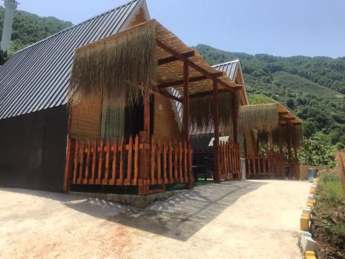 Akcaabat Other | Riverside house
