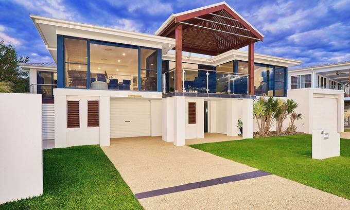 Port Macquarie House | Riverside Luxury : 4 BR, 2 BA House in Port Macquarie , Sleeps 8