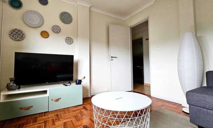 Trafaria Apartment | Riverside Nature Apartment