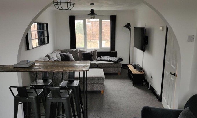 St Neots Apartment | Riverside Park Penthouse Apartment In St Neots