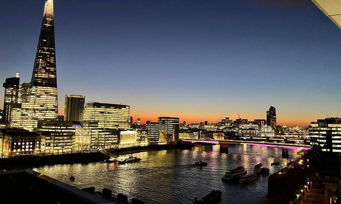 South Bank Apartment | Riverside Penthouse | Pro-Managed