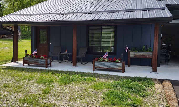 Wabasha County House | Riverside Retreat Near Town w Sauna, sleeps 8, Views & Abundant Activities!