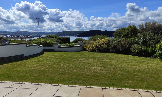 Deganwy Cottage | Riverside Retreat - One Bedroom Cottage, Sleeps 2