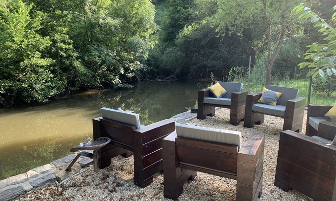 Segur-le-Chateau Villa | Riverside villa with jacuzzi in historical village