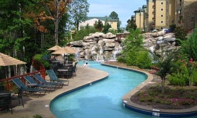 Pigeon Forge Condo | Riverstone 2BRcorner,Golf/Mtn/River/indoor pool, 5min Ripken/LeConte/Dollywood