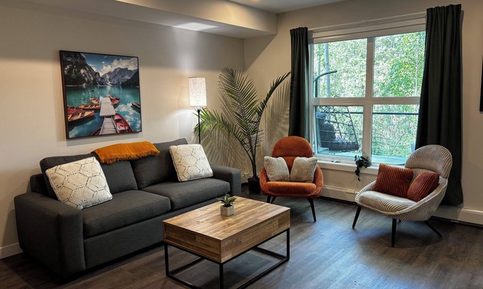Golden Condo | Riverstone Peak & Pines