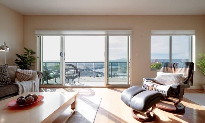 Trevallyn House | Riverview Escape.