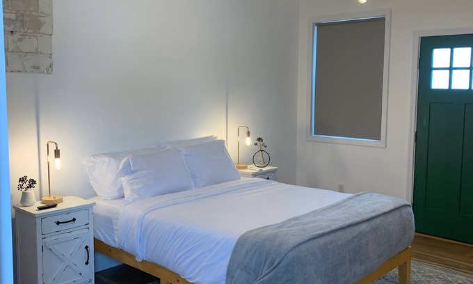 Concord House | Riverview Getaway
