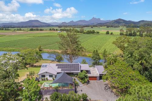 Dulguigan House | Riverview Homestead 8pp - Bring The Boat!