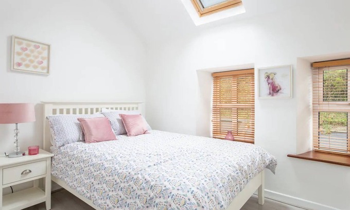 Ennistimon House | RiverView - In the Market Town of Ennistymon, Riverview - a short walk to EVERYTHING Ennistymon