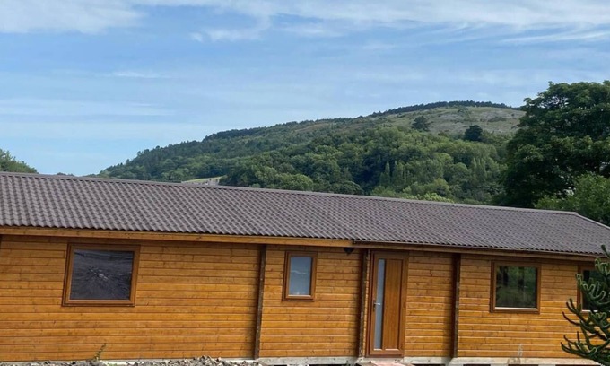 Rhyd-y-foel Ski Chalet | Riverview Lodge in the beautiful Abergele