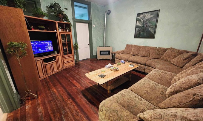 Savanna Apartment | RiverView Lux: 420 Friendly Green Room, with a secret room search
