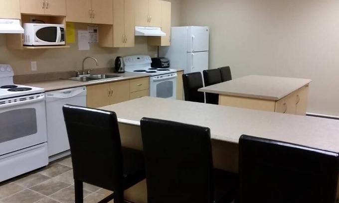 Clarenville Hotel | Riverview Suites