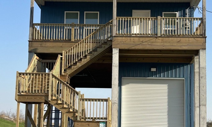 Pilottown House | Riverview Venice Camp