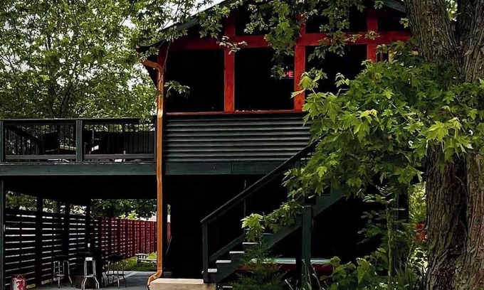 Noblesville House | Riverwood Rest Stop next to Ruoff, Koteewi & Grand Park