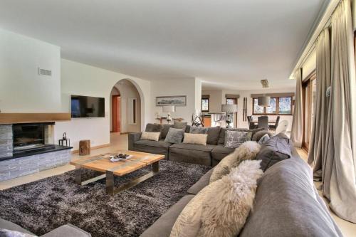 Champery Apartment | Rives Reines, Spacious, Cable Car 4 Min Walk