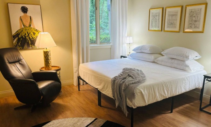 Macon House | Rivoli Retreat