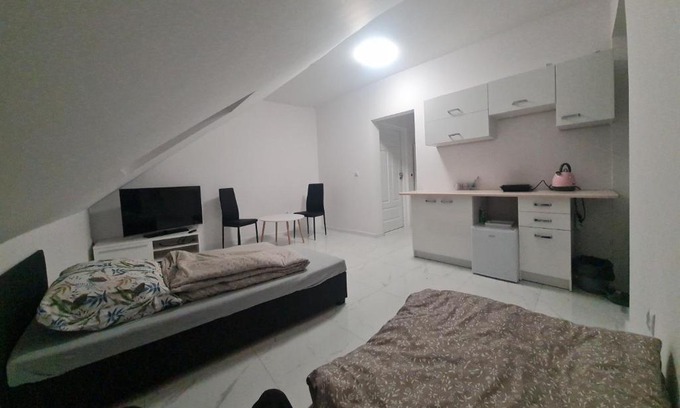 Kołbaskowo Apartment | RMF Naworol