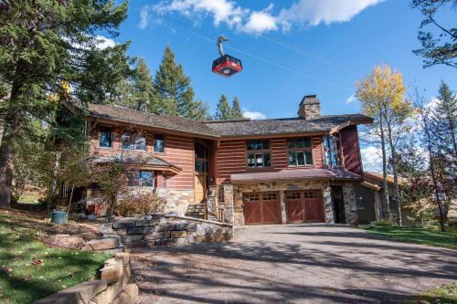 Teton Village House | RMR: Sundance Ski Lodge in Teton Village