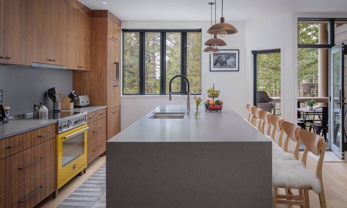 Teton Village House | RMR: Tram Tower 3 Condo in Teton Village