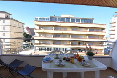 Santa Margarida Apartment | RNET - Puerto Simona 26 - Roses Costa Brava