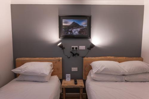 West Laroch Hotel | Roam West