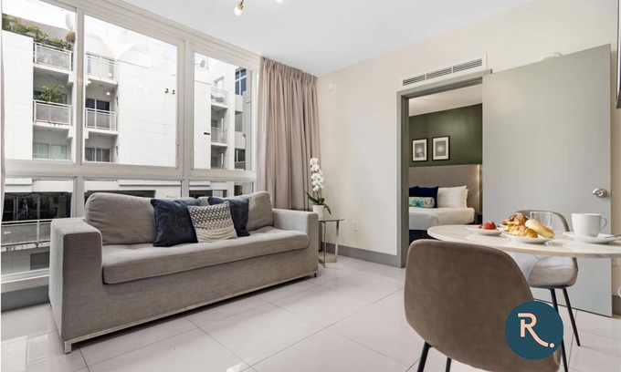 Brickell Apartment | Roami at Habitat Brickell | Gym | Combo #86
