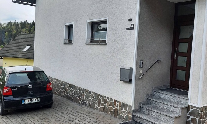 Dane Apartment | Rob Picturesque and Cozy Apartment with Balcony - Two Bedroom Apartment with Balcony