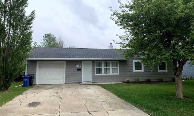 Rapid City House | Robbinsdale Family Neighborhood